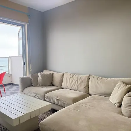 Panoramic Sea View Beachfront Center Location Appartement *