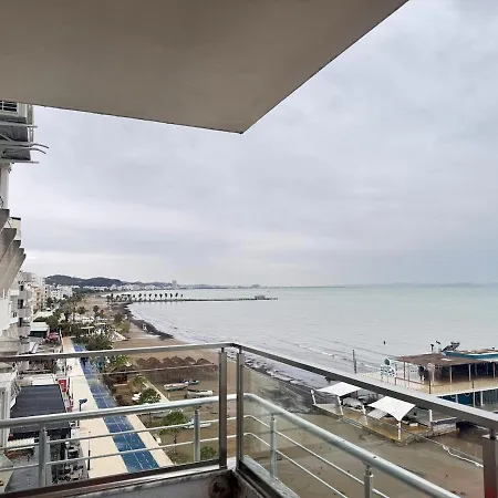 Panoramic Sea View Beachfront Center Location Appartement Durrës