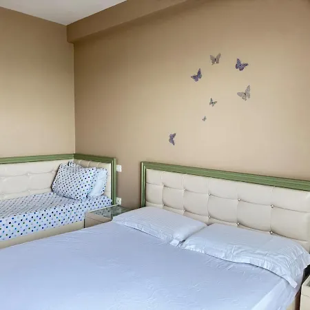 Panoramic Sea View Beachfront Center Location Appartement Durrës
