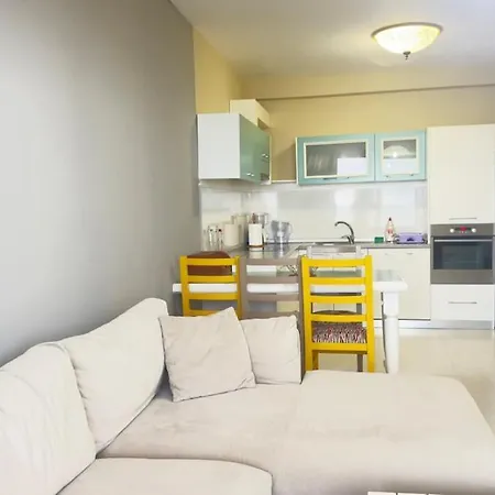 Panoramic Sea View Beachfront Center Location Lejlighed *